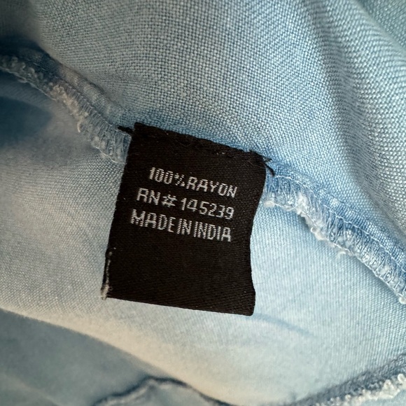 Style Envy Rayon Women’s XL Chambray Look‎ Blouse With Detailed Sleeves NWOT - Picture 5 of 11